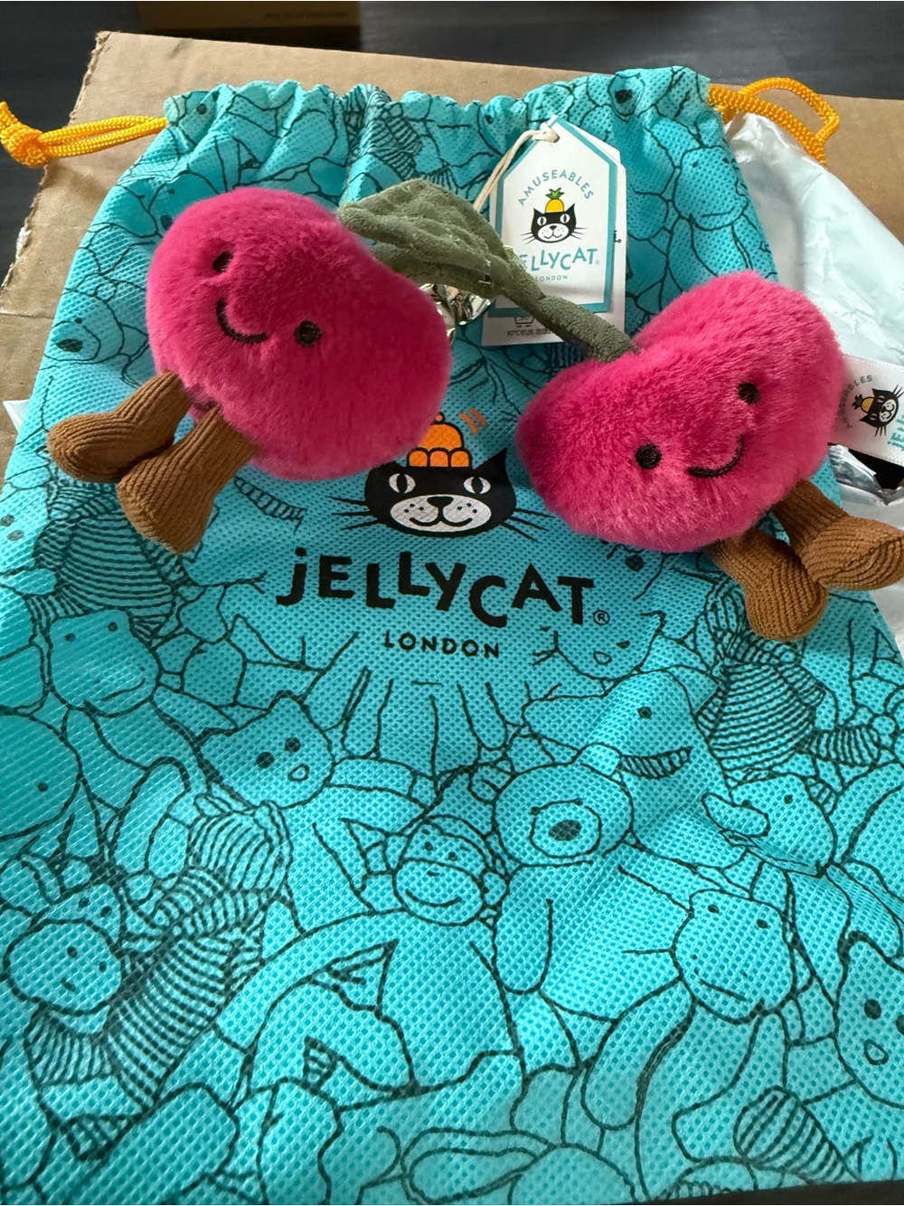 Jellycat Amuseable Plush Cherry Bag charm - Pink